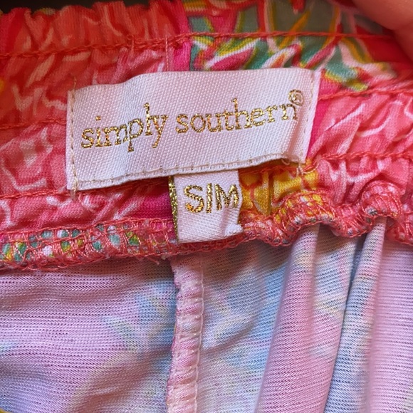 Simply Southern Pink Pineapple Print Tassel Shorts Small Medium - Picture 7 of 7